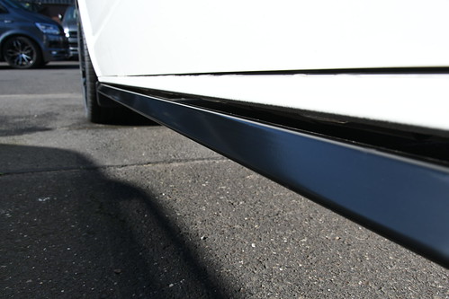 Leighton Vans SWB Gloss Black Trapezoid Side Bars (for VW T5/T6/T6.1)